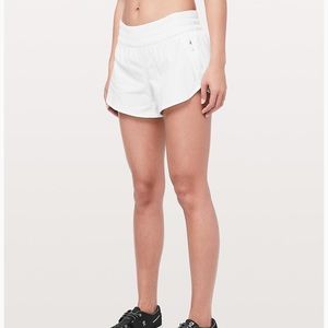 Size 4 Lululemon White Tracker Shorts